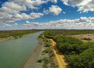 Comissão do governo visita obras da transposição do São Francisco