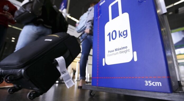 Aéreas terão que explicar mudanças na cobrança de bagagens de mão
