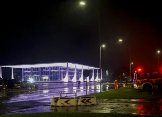 Explosões são ouvidas perto do STF; prédio é evacuado