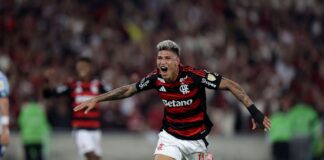Carrascal decide e Flamengo fica em vantagem na semi da Libertadores