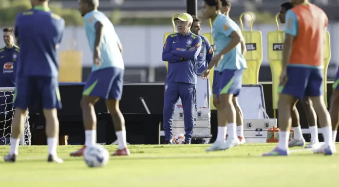 Carlo Ancelotti comanda o primeiro treino da seleção brasileira