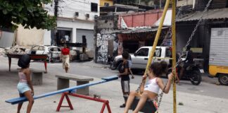 Tiroteios constantes afetam desenvolvimento de crianças em comunidades