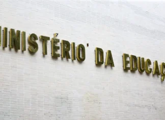 MEC libera acúmulo de benefícios para estudantes de graduação