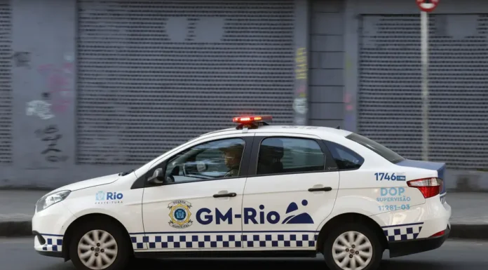 Câmara do Rio aprova uso de arma de fogo por Guarda Municipal