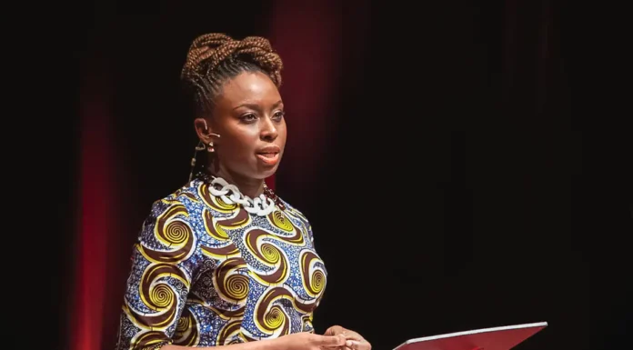 Bienal do Livro começa no Rio nesta sexta com Chimamanda Ngozi Adichie