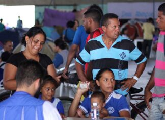 Venezuelanos que vivem no Brasil veem com tristeza crise em seu país