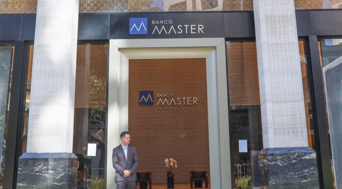 Justiça dos EUA reconhece liquidação do Banco Master e bloqueia ativos