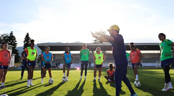Seleção feminina fecha preparação para jogo contra França nesta sexta