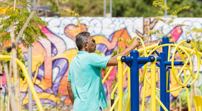 Teco inaugura Academia do Idoso no Parque da Cohab