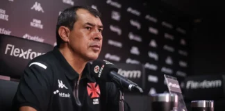 Vitória anuncia contratação do técnico Fabio Carille