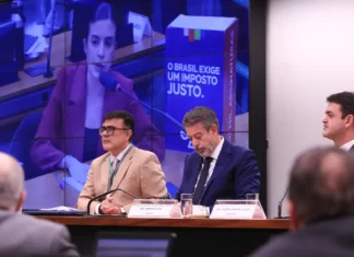 Comissão da Câmara aprova isenção do IR para quem ganha até R$ 5 mil