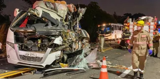 Lula se reúne com estudantes vítimas de acidente na BR-153