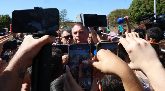“Suprema humilhação”, diz Bolsonaro sobre tornozeleira eletrônica