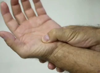 Lei define fibromialgia como deficiência em todo país a partir de 2026