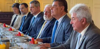 Senadores brasileiros buscam diálogo sobre tarifas impostas por Trump