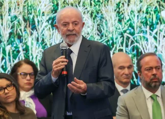 Governo oferecerá gás de cozinha para 20 milhões de famílias