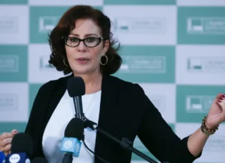 Moraes pede que AGU tome providências para extradição de Zambelli
