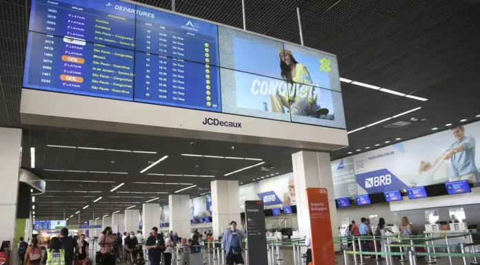 Portos e aeroportos terão de expor materiais informativos sobre mpox