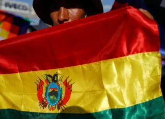 Bolívia: direita lidera pesquisas para presidência após 19 anos