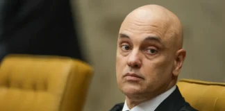 Moraes decreta prisão domiciliar de Bolsonaro