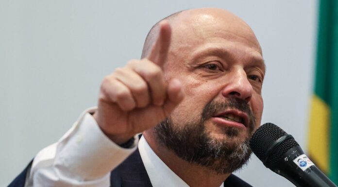 INSS volta a autorizar empréstimos mediante cadastramento biométrico