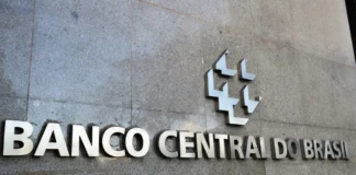 Mercado financeiro reduz previsão da inflação para 4,95%