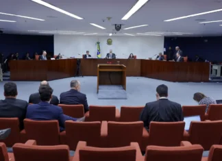 Golpe: Moraes inicia julgamento do Núcleo 4 com leitura de relatório