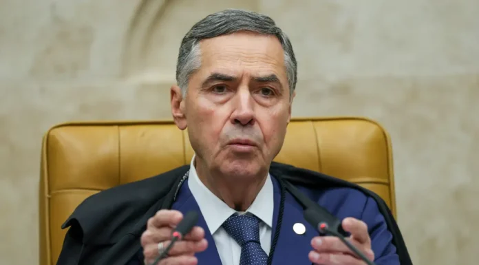 Barroso recebe alta médica após ser internado em Brasília