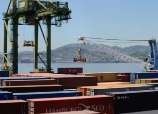 Governo projeta superávit comercial de até US$ 90 bilhões em 2026