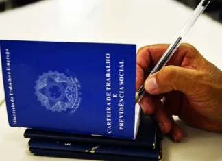 Desemprego recua para 5,6%, a menor taxa desde 2012, mostra IBGE