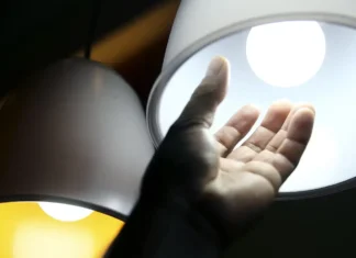 Gratuidade em conta de luz para baixa renda vai à sanção presidencial