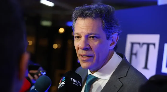Haddad não vai à ONU para acompanhar possível votação de isenção do IR