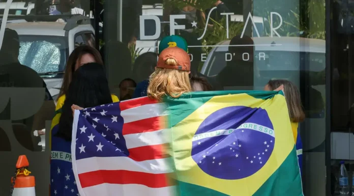 Bolsonaro passa mal e é levado para hospital em Brasília