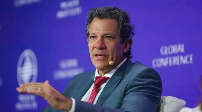 Haddad: EUA devem olhar com mais generosidade para a América Latina