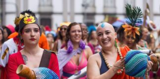 Mulheres contam como é viver com doença que provoca queda de cabelo