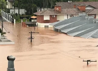 Sobe para 83 número de mortes no Rio Grande do Sul pelas fortes chuvas