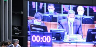 Câmara recoloca quarentena no novo Código Eleitoral