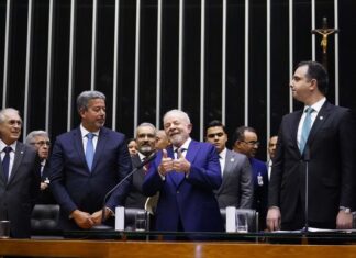 Mensagem do governo é de esperança e reconstrução, diz Lula