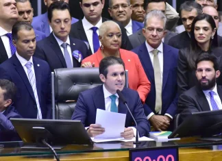“O povo brasileiro não quer discórdia, quer emprego”, diz Hugo Motta