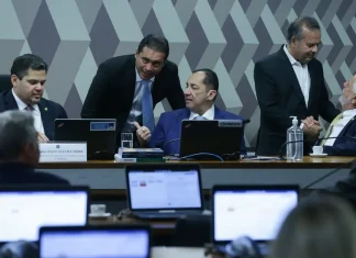 CCJ do Senado reduz prazo de inelegibilidade previsto na Ficha Limpa
