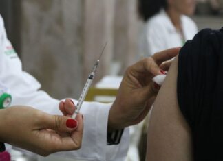 Apenas 28,7% da cidade de SP se vacinou com a bivalente