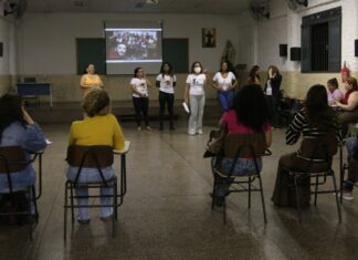 Cursos populares para concurso público podem despertar para política