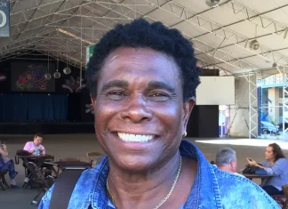 Após 50 anos, Neguinho da Beija-Flor anuncia último desfile em 2025