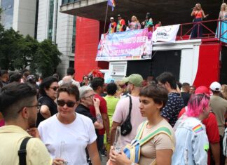 Caminhada trans em São Paulo pede políticas e cobra ação contra mortes