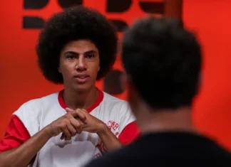 Demori recebe Renato Freitas para um papo sobre política e racismo