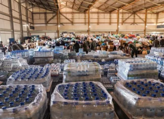 Correios selecionam voluntários para triagem de donativos