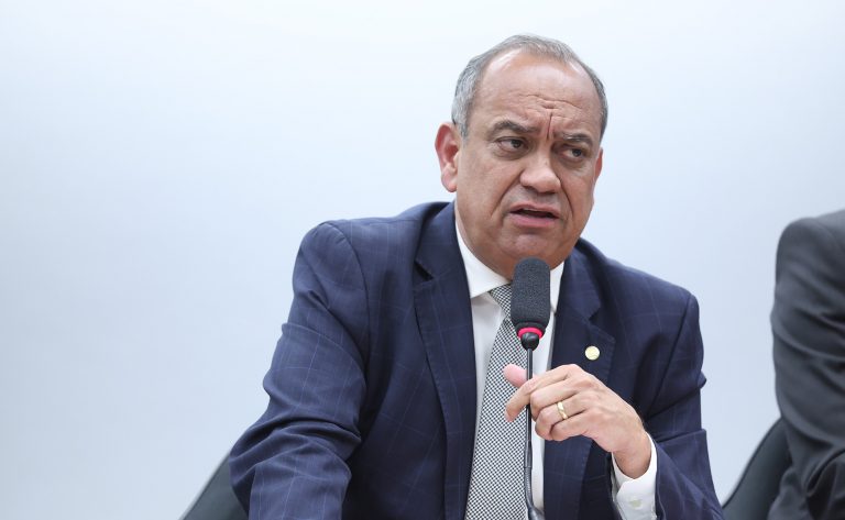 Audiência Pública - Impacto da importação de aço na Siderurgia Nacional. Dep. Max Lemos (UNIÃO-RJ)