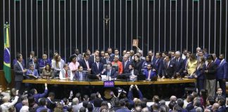 Integrantes da Mesa Diretora se elegem para novo mandato na Câmara Integrantes da Mesa Diretora se elegem para novo mandato na Câmara