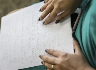Médicos discutem uso de IA para pessoas com deficiência visual
