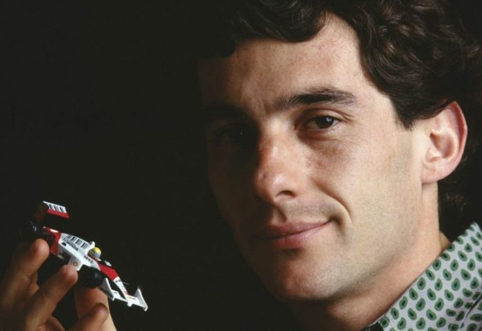 Lei reconhece Ayrton Senna como Herói da Pátria Lei reconhece Ayrton Senna como Herói da Pátria
